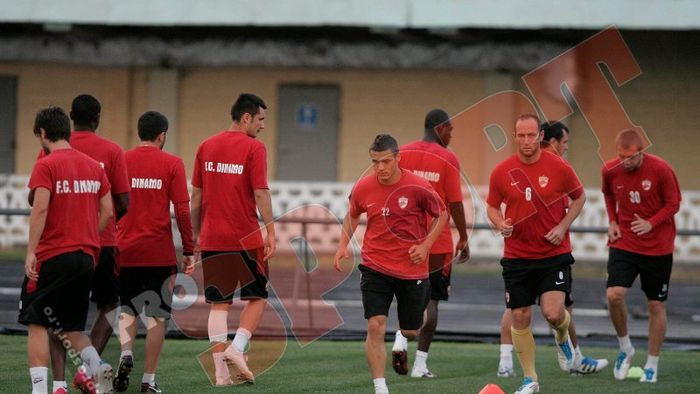 Dinamo, 'ședință' de 10 minute cu 'Il Luce'!** "Nu vom juca la egal, vrem victoria!" Cum îi sperie Ciobi pe ucraineni