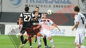 Mijlocașul atrage atenția asupra lui Ferfelea și Patriche, înainte de duelul cu Weldon sau Cadu:** "Ne gândim la Sportul, nu la CFR"