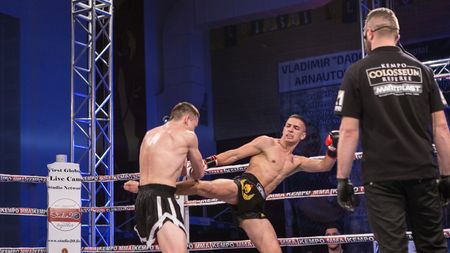 Kickboxing - Colosseum Tournament, azi la Ploiesti. Un fan al Petrolului e kickboxer profesionist și are propria galerie