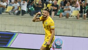 Ce a scris Tottenham Hotspur pe site-ul oficial al clubului despre Radu Drăgușin, după ce fundașul a marcat primul gol la națională, în Cipru - România 0-3