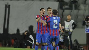 StanTWO și Prepeliță readuc Steaua pe primul loc. Echipa lui Gâlcă s-a impus cu 3-0 contra lui "U" Cluj. ASA rămâne la un punct de lider
