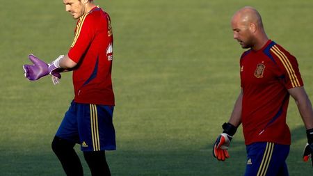 Pepe Reina a revenit la Napoli: "Le-am cerut celor de la Bayern să reziliem contractul pentru a reveni aici"