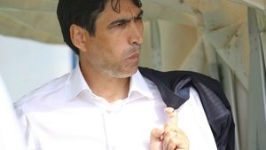 "La Craiova nu se mai poate schimba nimic! Parcă văd că mă sună Gigi în două luni"** Mesaj de la Piți pentru Becali