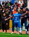 Dorin Goian, șocat după ce căpitanul echipei sale, beat la volan, a intrat cu mașina într-un stâlp, chiar lângă o trecere de pietoni: ”Cine n-a greșit când a fost tânăr?” Reacția conducerii clubului din Suceava