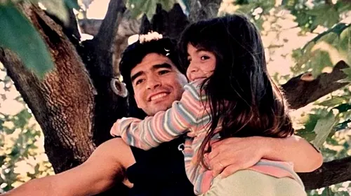 Fiica regretatului Diego Maradona, Giannina, și-a găsit iubirea în brațele unui fost internațional italian, Pablo Daniel Osvaldo!
