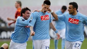 Gigi: "Napoli e Napoli, că a jucat Maradona acolo"** Italienii: "Steaua are tradiție în Europa"