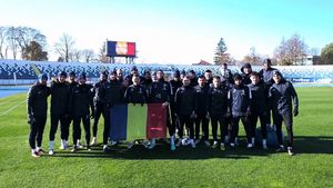 Surpriza pregătită de Poli Iași pentru suporteri la meciul cu Farul și mesajul căpitanului din Copou de Ziua Națională a României. VIDEO