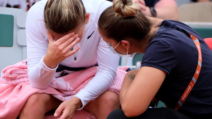 Atacul de panică suferit de Simona Halep la Roland Garros l-a lăsat fără cuvinte pe un campion al tenisului: „A fost foarte curajos din partea ei!”