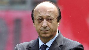 "Mutu a fost dat afară pe ușă de la Chelsea, ** EL ar trebui să ceară daune!"