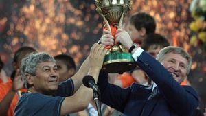 Cel mai bogat om din Ucraina, gest fabulos pentru Mircea Lucescu. Miliardarul Rinat Ahmetov i-a făcut o statuie din bronz şi i-a trimis-o în România, pentru împlinirea a 80 de ani