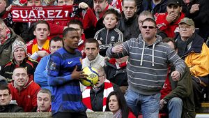 "Cormoranii" zboară în următorul tur!** Liverpool - Manchester United 2-1! Kuyt a înscris golul victoriei în minutul 88