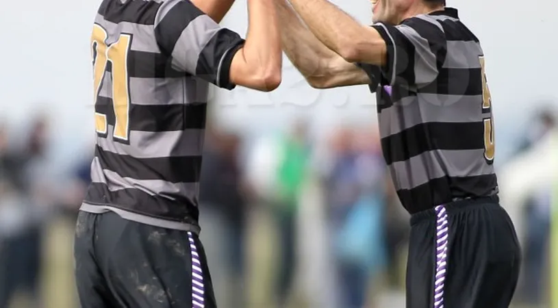 Suporterii au găsit soluția de a-l avea pe Rotariu în teren:** îi cumpără bilet de avion!