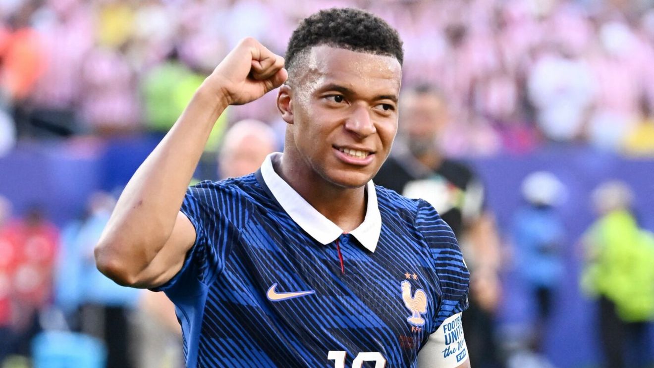Ce performanță pentru Mbappe! L-a egalat în clasamentul all-time chiar pe selecționerul Didier Deschamps
