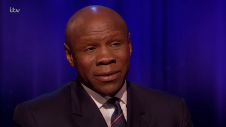 Chris Eubank a izbucnit în lacrimi când a rememorat meciul în care a fost la un pas să îl omoare în ring pe Michael Watson! Un pumn l-a băgat în comă și l-a lăsat paralizat