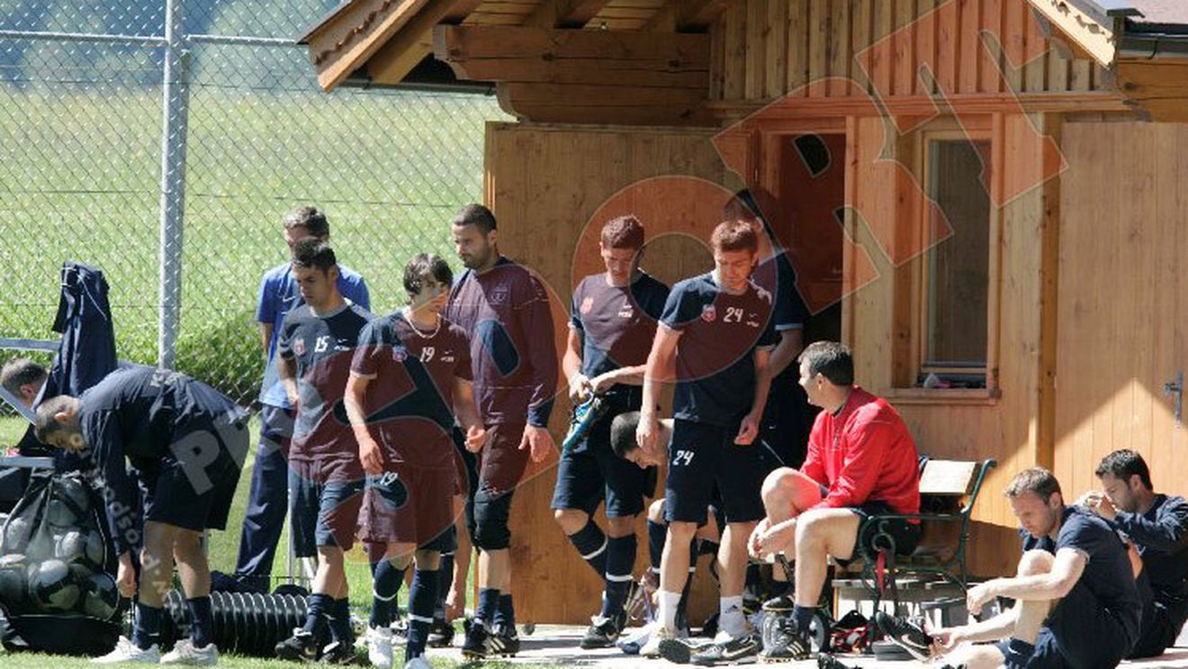 "Tragem tare ca să nu avem probleme în campionat"** Ionescu: "Sunt refăcut după operație, vreau să joc"