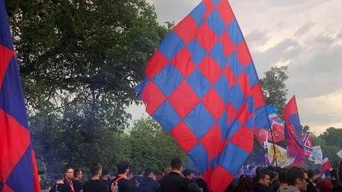 Invazie la Afumați, înaintea barajului pentru promovarea în Liga 2. Autocarul celor de la CSA Steaua a ajuns la stadion escortat! Spectacol al fanilor pe străzi | FOTO & VIDEO