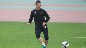 Jucătorii lui Dinamo sunt entuziasmați de o eventuală venire a lui Mutu:** "E cel mai bun jucător român"