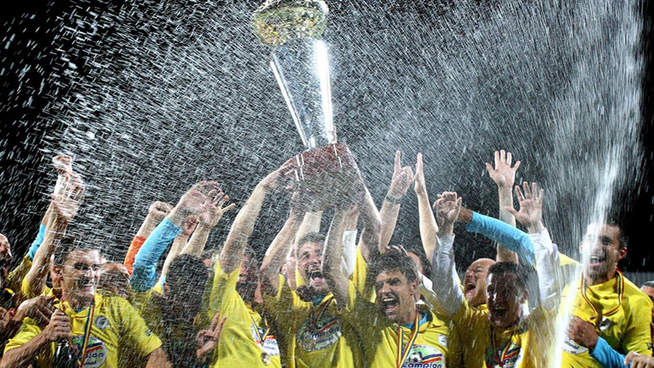 "Atuul Unirii**, liniștea de la echipă"