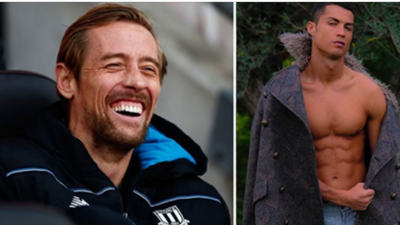 Crouch a cucerit din nou internetul :)) "Răspuns" memorabil al atacantului de 2,01 m după ce a văzut această imagine urcată pe net de Ronaldo | FOTO 