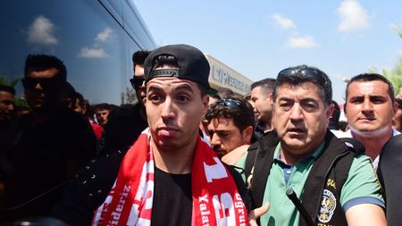 Samir Nasri a fost suspendat șase luni pentru încălcarea regulamentului antidoping