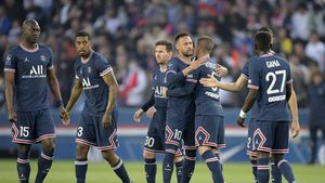 PSG, pas decisiv spre titlu în Ligue 1! Neymar și Mbappe, decisivi în victoria cu Marseille. Messi, gol anulat | VIDEO