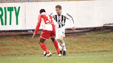 Strătilă, acontat de Dinamo!