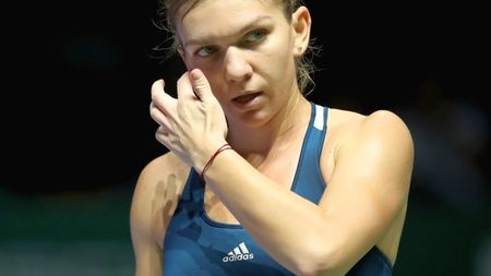 CULMEA BIROCRAȚIEI | Motivul real pentru care Halep nu a asistat la parada de 1 decembrie: "S-a dus cu telefonul să arate invitația, dar i-au zis că nu e valabilă. Nu au primit-o nici pe ea!" Situația umilitoare în care a fost pusă Simona