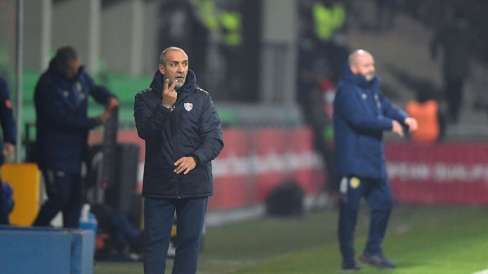 Patronul CFR-ului s-a decis. Doar două variante de antrenor pe listă scurtă. Cine așteaptă să pice negocierile cu Mircea Lucescu | SPECIAL