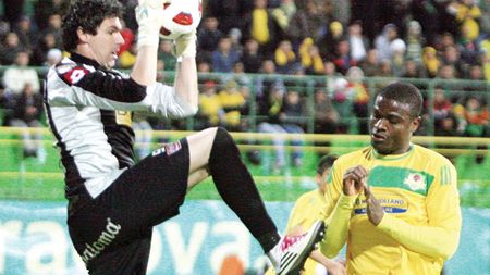 S-a săturat să stea pe burta goală!** Taborda: "Au uitat că am de luat bani!"