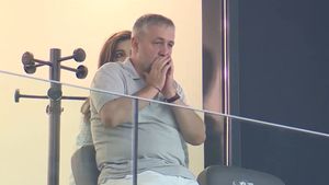 Ultimatum pentru Mihai Rotaru! Galeria Universității Craiova amenință că nu se prezintă la derby-ul cu Rapid din Giuleșți: „Avem un comandant care vrea să le facă pe toate”