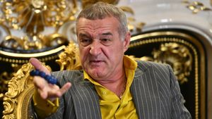 Gigi Becali l-a dat afară din echipa FCSB! Decizie şocantă, după doar 28 de minute: fotbalistul, umilit, avea lacrimi în ochi când a ieşit de pe teren