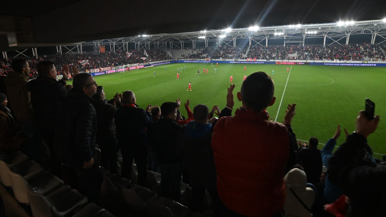 Un antrenor din Superliga cere măsuri dure după ce a fost victima scandărilor xenofobe și rasiste. „Mi-au înjurat mama și tot neamul doar pentru că sunt maghiar!”