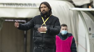 BREAKING NEWS | Dan Alexa și-a anunțat demisia de la ASU Poli Timișoara: „Erau doar două variante!” Anunțul antrenorului, după umilința cu Mioveni