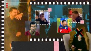 Cosmin Contra i-a ”pasat” pe cameră, la hotel, celebrului Luis Figo o ”folcloristă” de Champions League. Sunt imaginile anului în fotbalul mondial! VIDEO EXCLUSIV