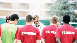 Din pădure direct în Europa League!** Ultimul transfer al "câinilor" și-a câștigat existența ca tăietor de lemne până acum câțiva ani