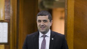 Ministrul MApN a făcut marele anunț despre promovarea Stelei: „Urmărim interesul Armatei Române”. Provocarea celor 11 miliarde de euro