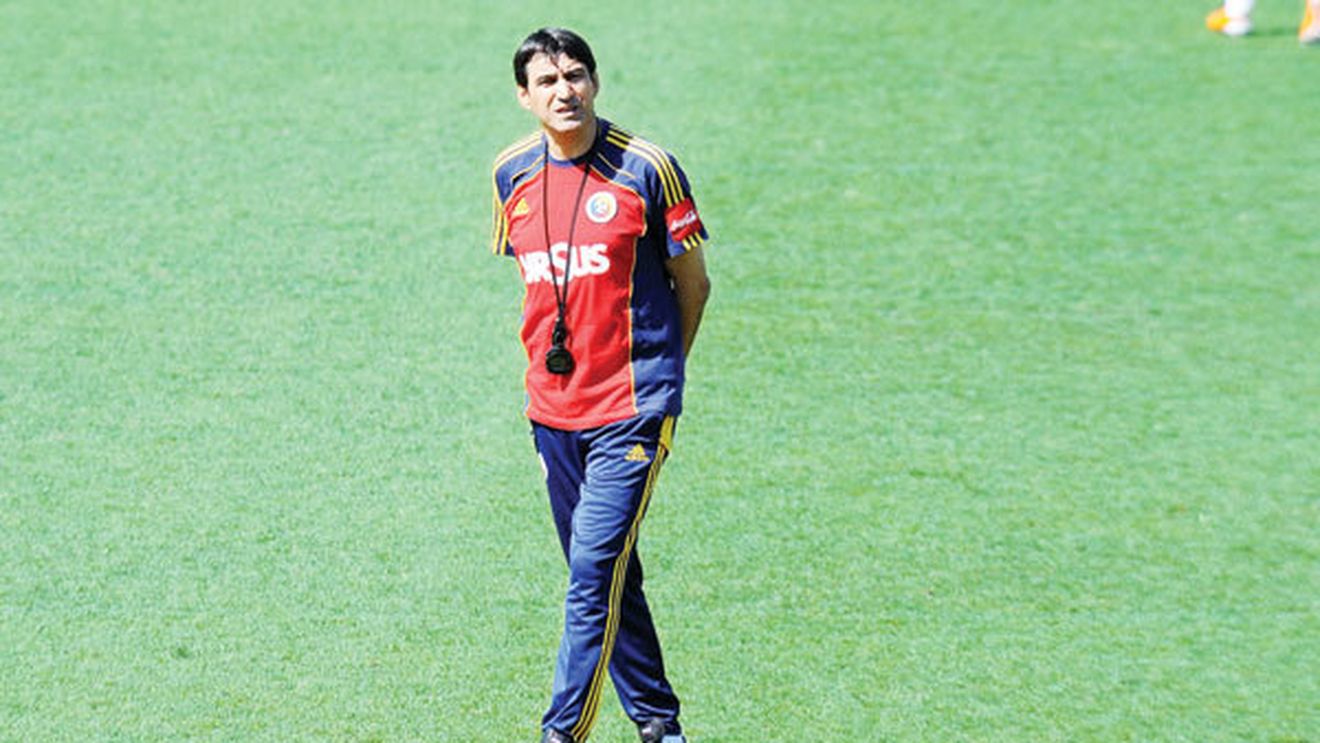 DNA pregătește o nouă lovitură: punerea sub învinuire a lui Victor Pițurcă!** Rămânem fără selecționer?