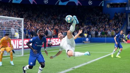 Topul celor mai echilibrate carduri din FIFA 20 pe poziția de mijlocaș central.  Kevin De Bruyne și Luca Modric, vedetele echipei