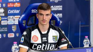 Giovanni Becali, despre cum era să pice transferul lui Valentin Mihăilă la Parma. „Îl împachetau și-l trimiteau înapoi la Craiova!”