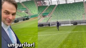 Ministrul Energiei din România, reacție virală pe internet! A dat gol pe terenul din Budapesta și cele 7 cuvinte rostite au cucerit inimile românilor | VIDEO