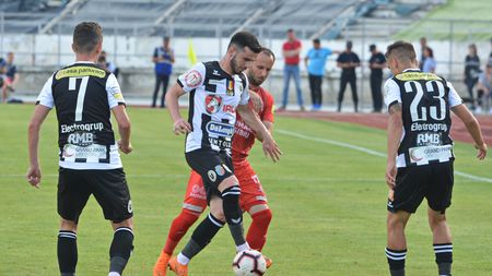 OFICIAL | O echipă din fotbalul românesc va îmbrăca echipamente Adidas în sezonul următor 