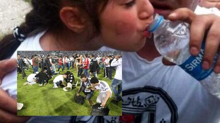 VIDEO ÎNFIORĂ‚TOR! Haosul s-a declanșat la Istanbul!** Suporterii lui Beșiktaș și-au demolat la propriu stadionul! Vezi ce s-a întâmplat