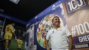 Imagini spectaculoase de la inaugurarea hotelului și a noilor facilități de la Academia Hagi! „Regele”, înconjurat de personalități marcante ale sportului românesc la evenimentul de la Ovidiu