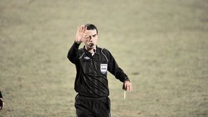 Patru arbitri, INTERZIȘI pe Ghencea!** "Crăciunescu crede că este peste patronii umflați cu pompa?"