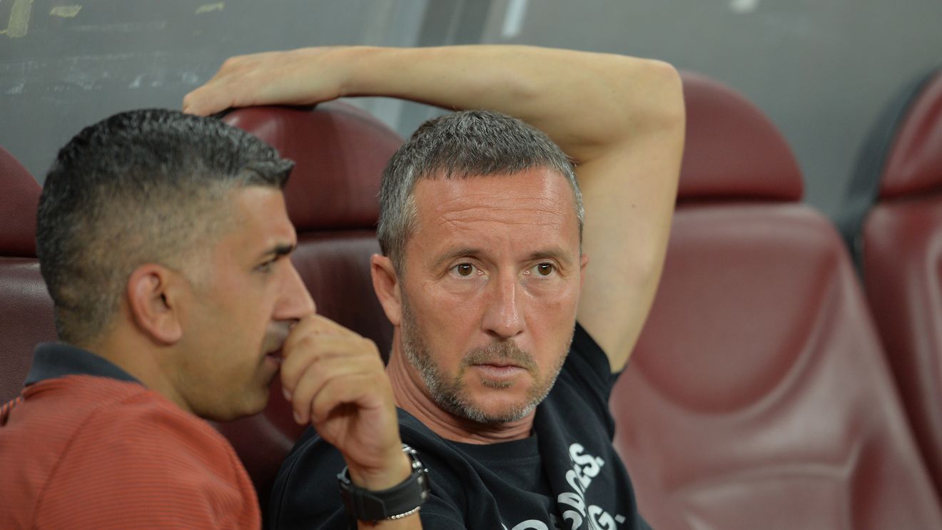 A deschis din nou cutia cu ironii. Mihai Stoica, acid la adresa lui Cristi Balaj după Dinamo - Astra: "Legenda vie a arbitrajului românesc..."