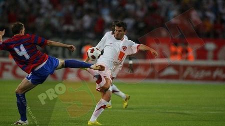 "Prințul" brazilian! "Încerc să execut loviturile libere precum Ronaldinho!" Ce spune despre meciul cu Split!