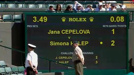 O posibilă explicație a înfrângerii Simonei Halep în primul tur la Wimbledon 