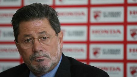Dinu: "M-a deranjat lipsa de profesionalism** a acestor jucători!"