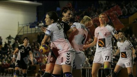 "U" Jolidon Cluj-Dinamo Volgograd,** scor 24-29, în turul optimilor Cupei Cupelor