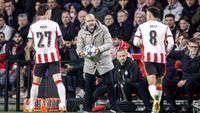 Antrenorul lui PSV a dat vestea momentului despre Dennis Man